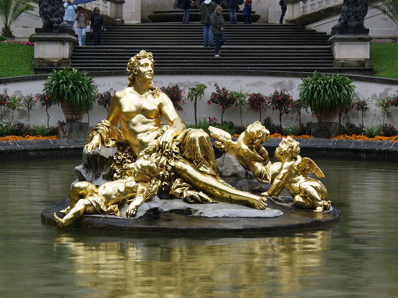 P8067054.jpg - Venus and Cherubs