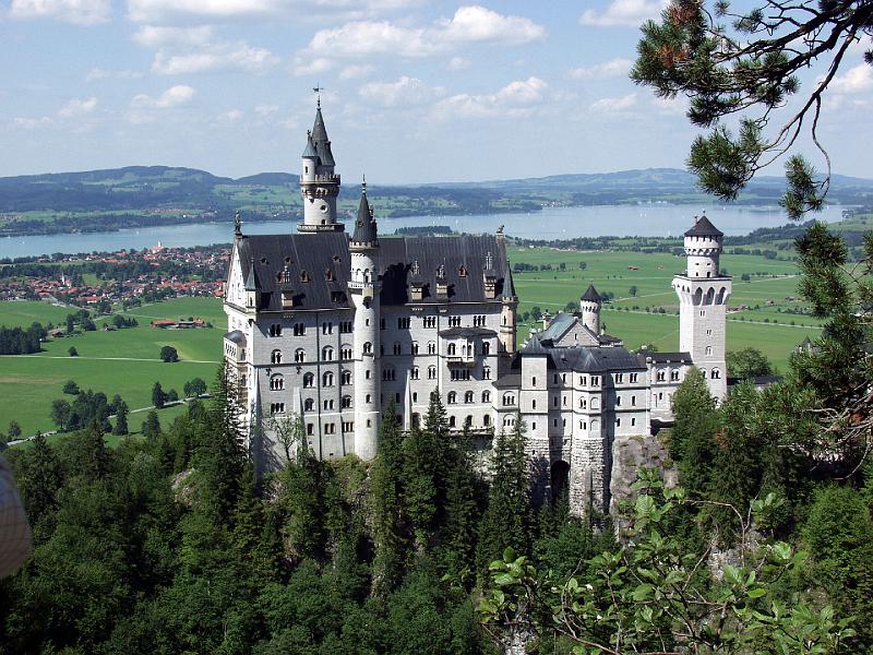 P8056950.jpg - This is one of my favorites.  I should probably clip out the arm though.