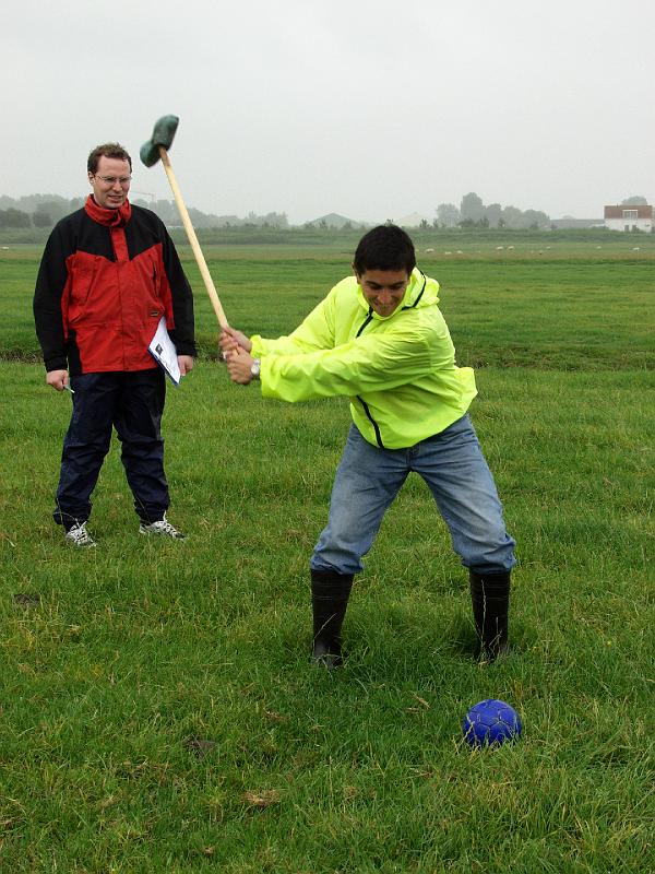 P8237332.jpg - Fore!  This shot is good because you can see the dutch club.