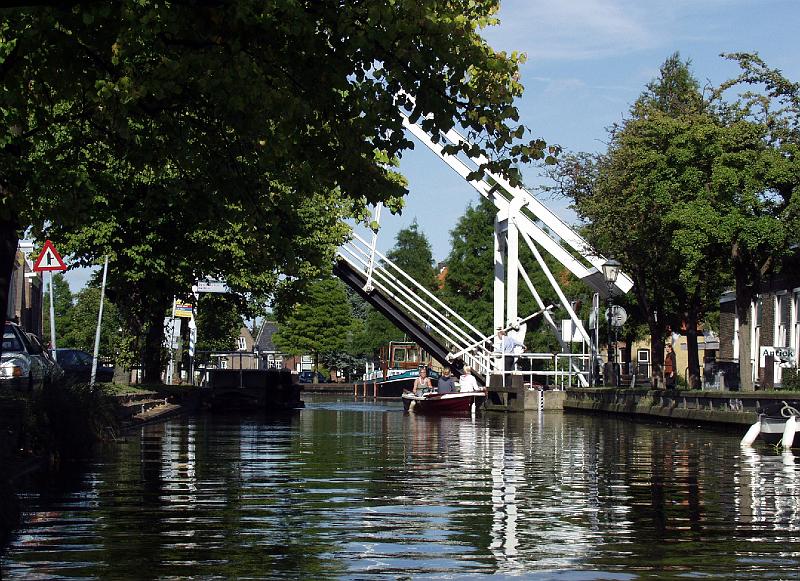 P8237414.jpg - Draw bridge up