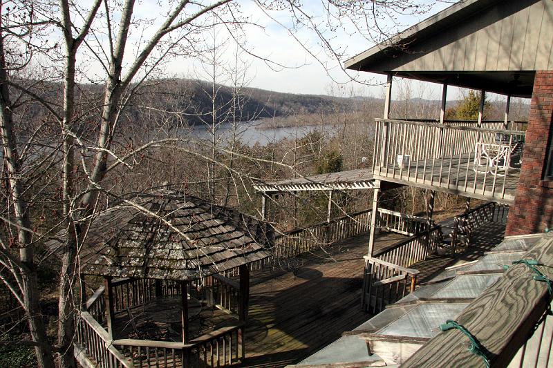 IMG_0085.jpg - View of the deck area.