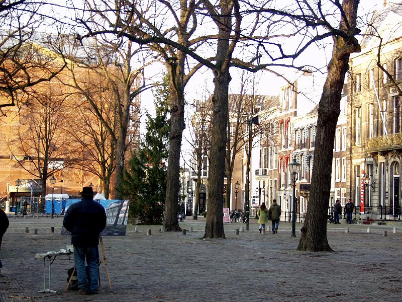 P1155615.JPG - Painter in The Hague.