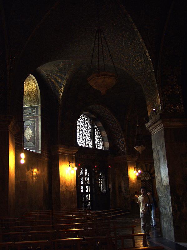 P7176689.jpg - Interesting arches in the Dom