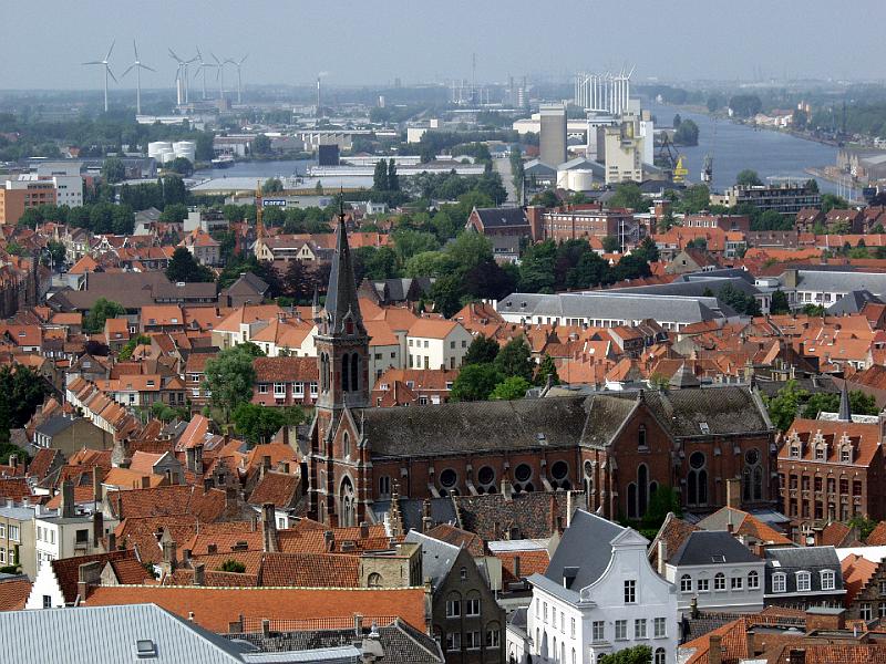 P7036531.jpg - Note all of the wind turbines