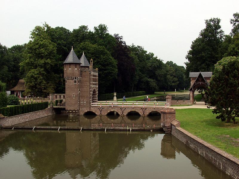 P7246795.jpg - One of the bridges over the moats