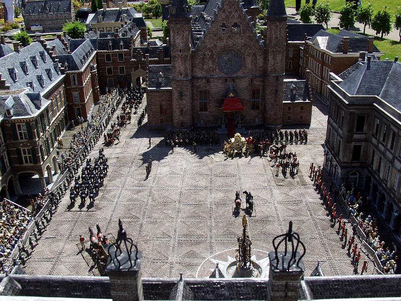 P6266374.jpg - Parliament (Binnenhof) and Knight's Hall (Ridderzaal).  Check out shots of the real one and compare.
