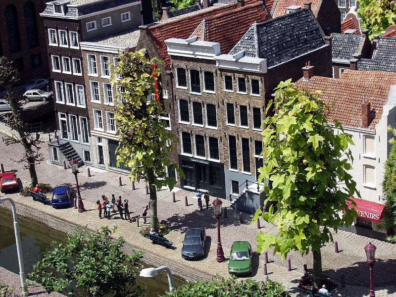 P6266382.jpg - This model is of Anne Frank's House in Amsterdam