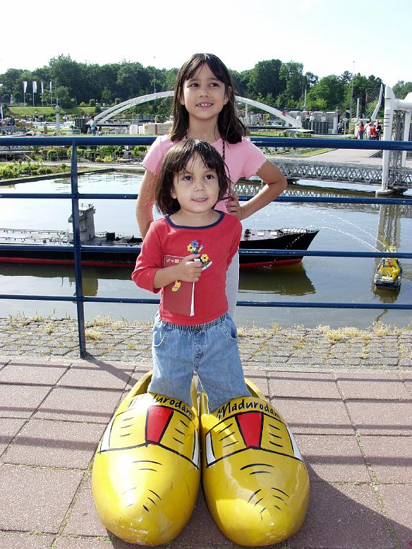 P6266481.jpg - These shoes aren't made for walking...