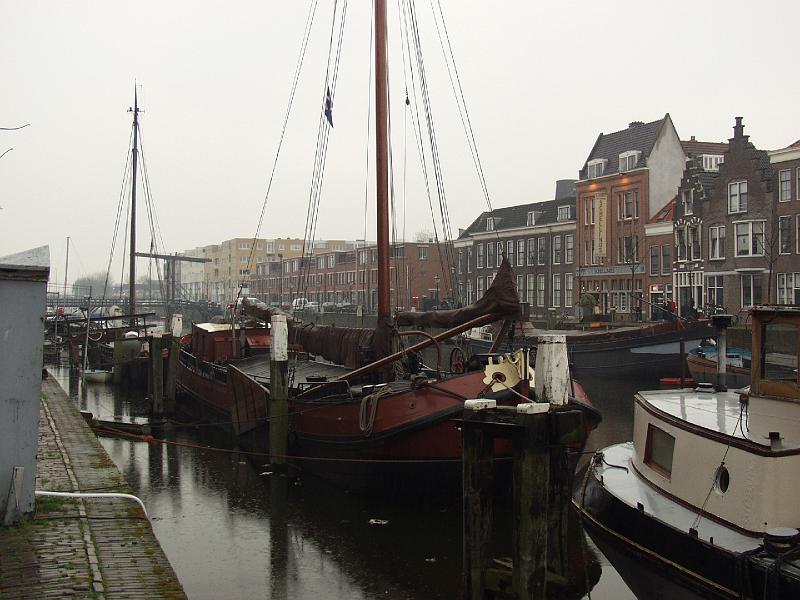 P3275949.jpg - The Old Delft Harbor in front of the Pelgrim Church
