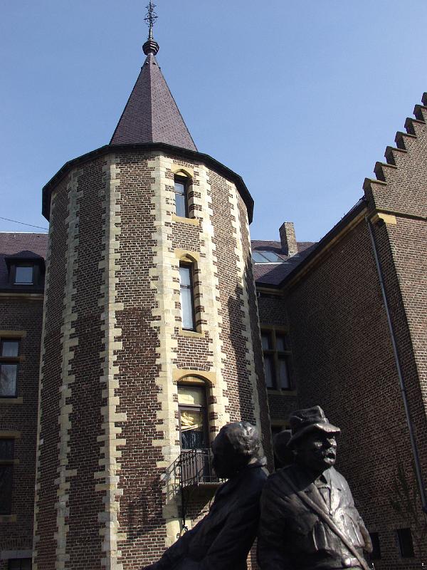 P3165758.jpg - The top room in the tower was our room.