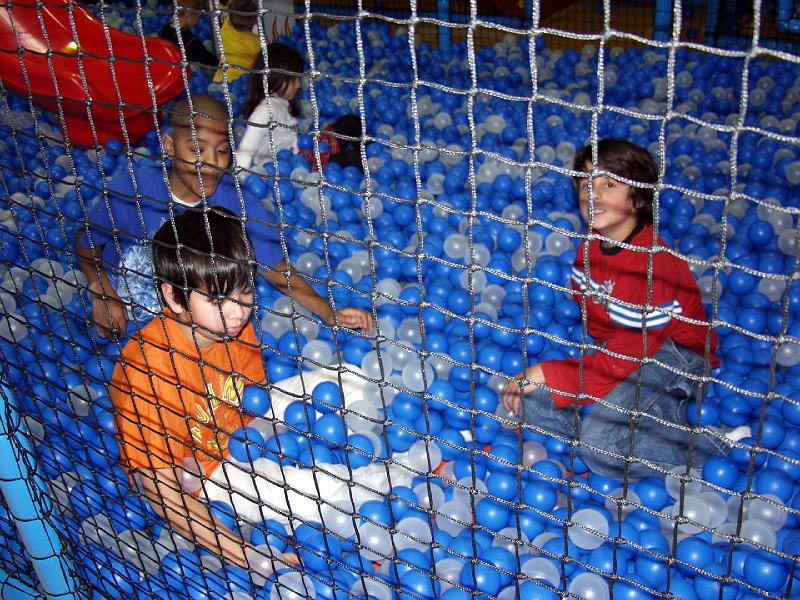 PB057739.jpg - Searching for a sock.