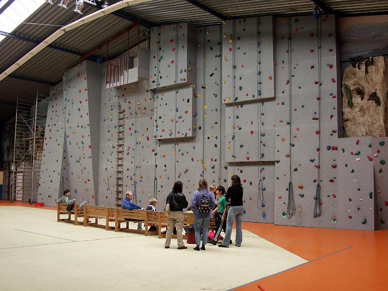 PA087497.jpg - The climbing wall at the event plaza.