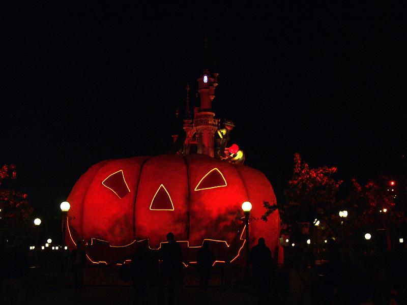 PA157597.jpg - The great Pumpkin!