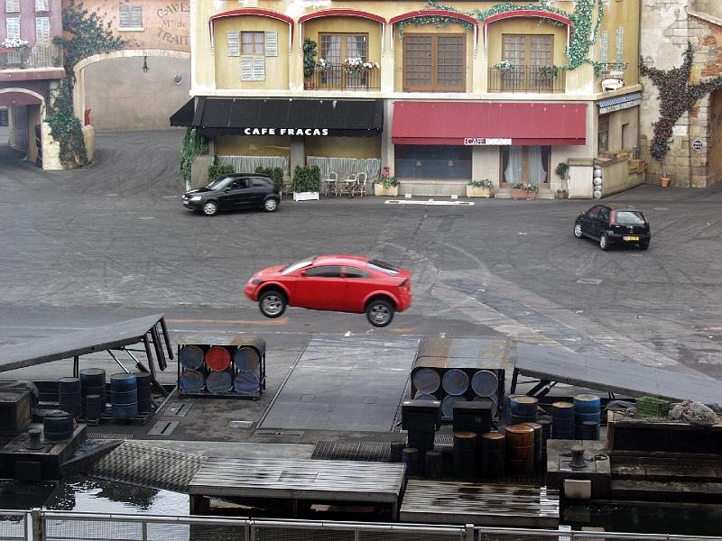 PA167628.jpg - It's hard to tell, but it is jumping backward.