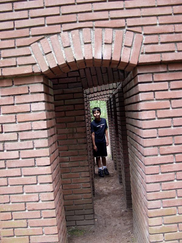 P9117450.jpg - M & arches