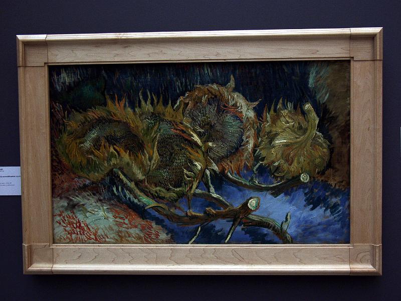 P9117466.jpg - Here is a Van Gogh.  There was a whole room of Van Gogh's in the museum.