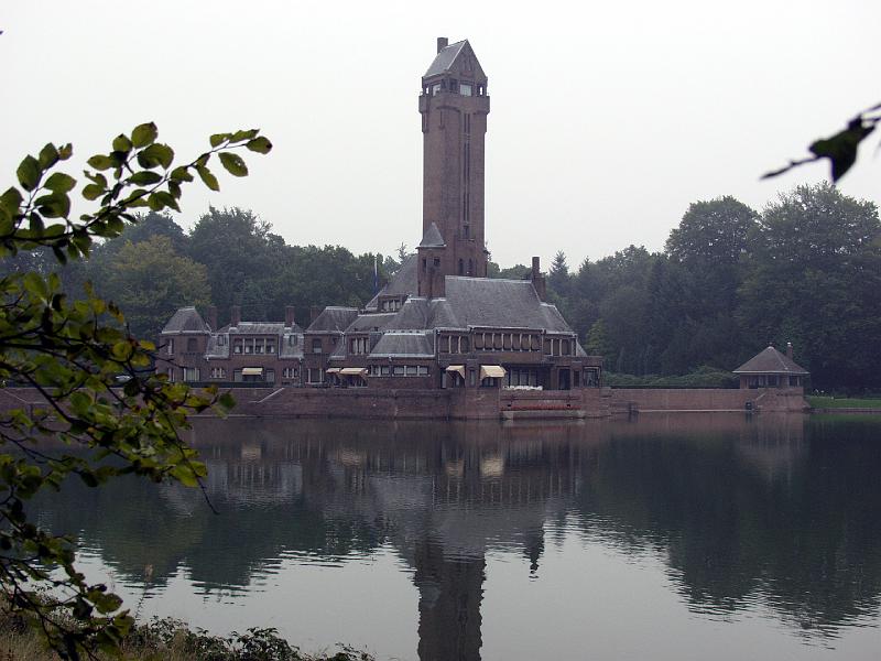 P9117470.jpg - Castle St. Hubertus