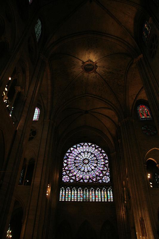 IMG_0789.jpg - Looking up, Notre Dame