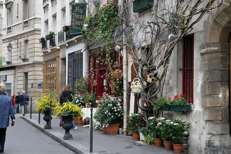 IMG_0843.jpg - Restaurant near Notre Dame