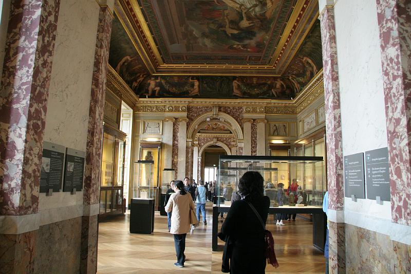 IMG_0869.jpg - Inside the Louvre