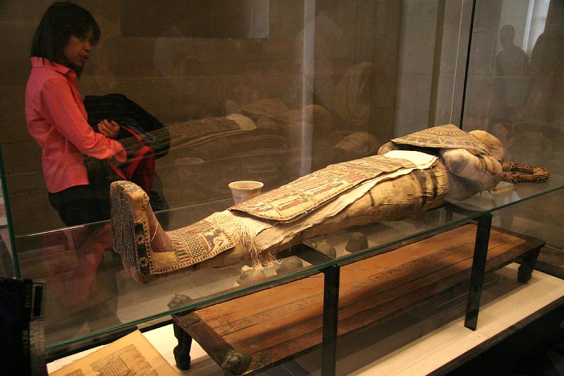 IMG_0891.jpg - Mummy and Mommy