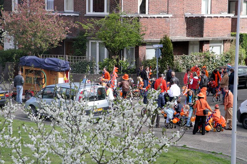 IMG_1264.jpg - Queen's day parade in Marlot