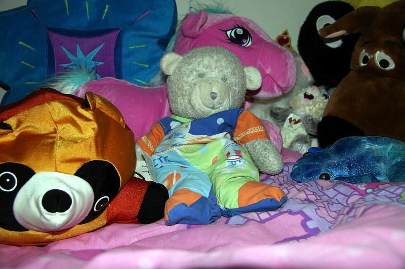 IMG_0757.jpg - Sam and friends