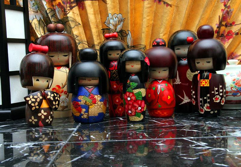 IMG_0773.col.jpg - R's collection