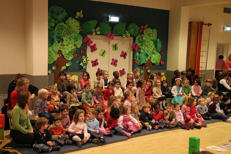 IMG_0656.jpg - The show is about to begin...