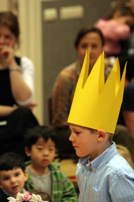 IMG_0683.jpg - The king gathering music in the magic box