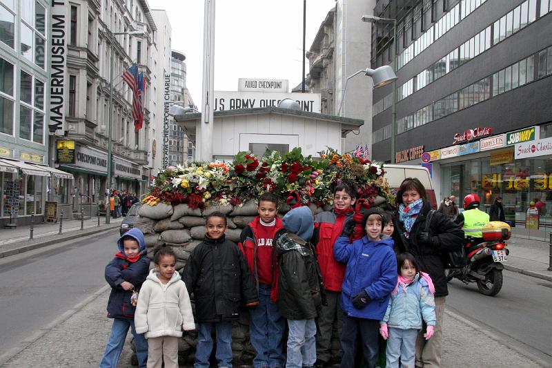 IMG_0332.jpg - Family and friends at Checkpoint Charlie (reproduction on original site)