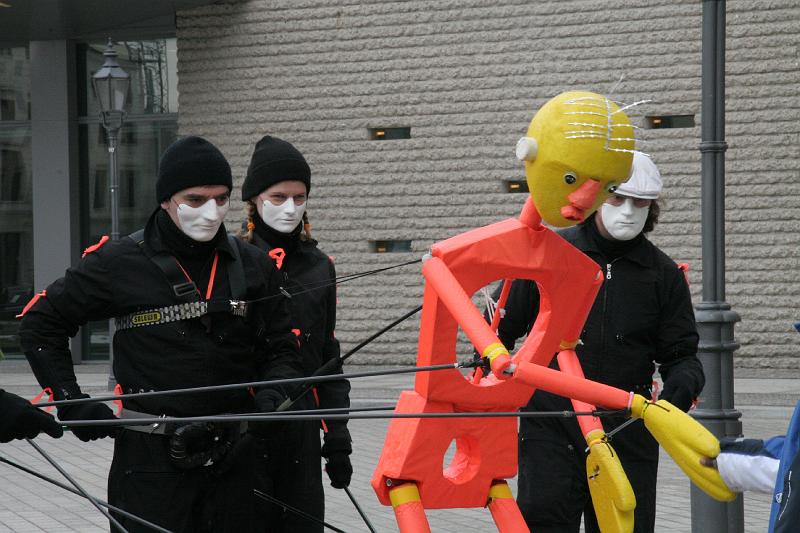 IMG_0402.jpg - Street Performers.