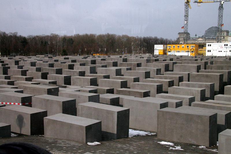 IMG_0418.jpg - Holocaust memorial in Berlin