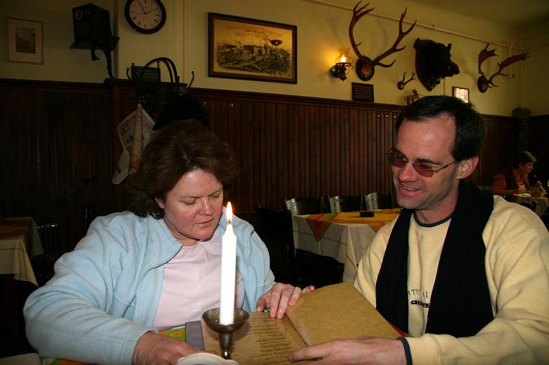 IMG_0433.jpg - Lunch Companions