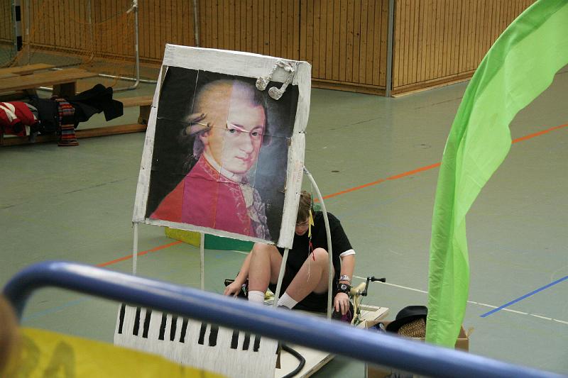 IMG_0461.jpg - Parading Tchaikovsky (I think)