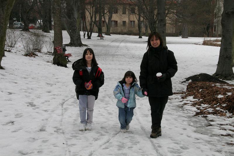 IMG_0548.jpg - A walk in the park.