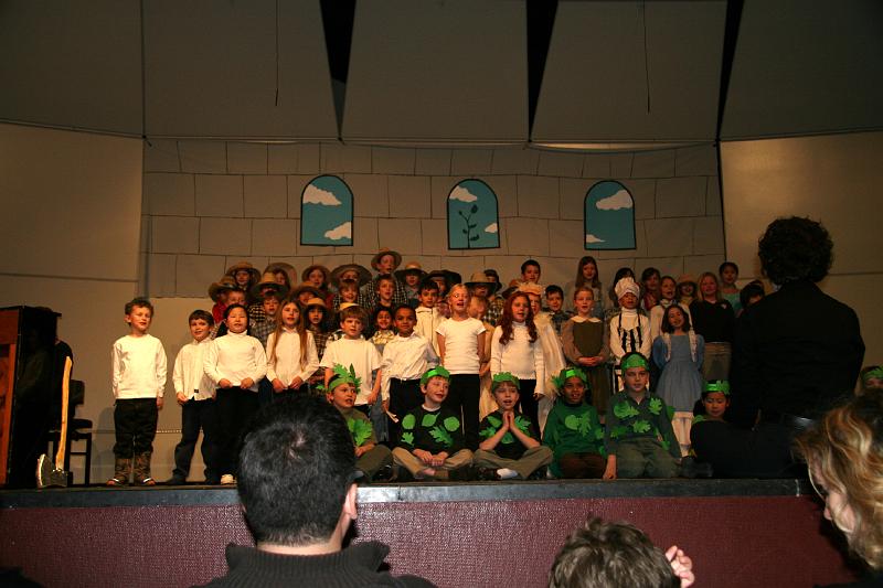 IMG_0626.jpg - Entire cast of Jack and the Beanstalk
