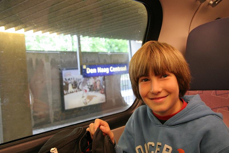 IMG_1915.jpg - B on train