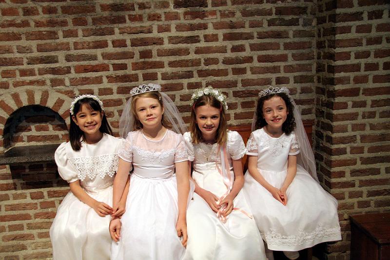 IMG_1700.jpg - Communion girls
