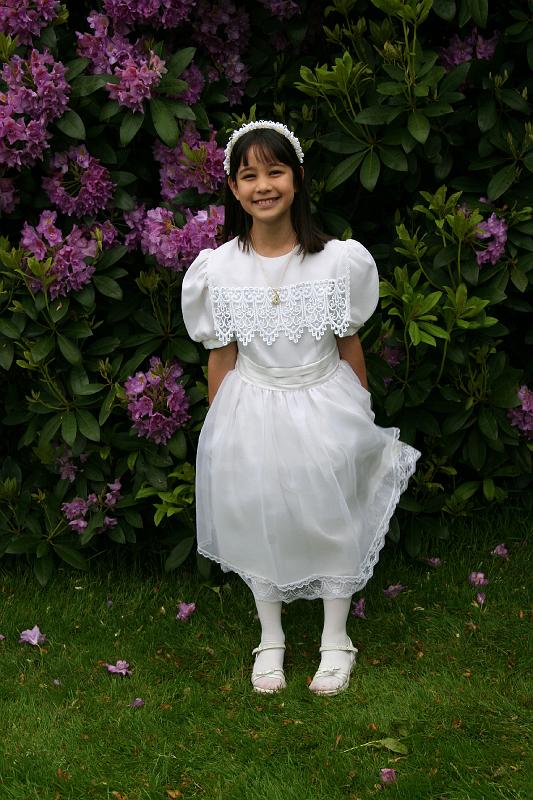 IMG_1726.jpg - R and flowers