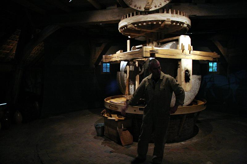 IMG_1851.jpg - Openlucht museum, horse powered oil press