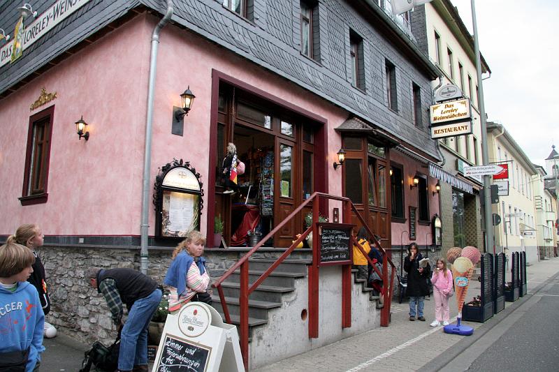 IMG_1538.jpg - Dinnertime.