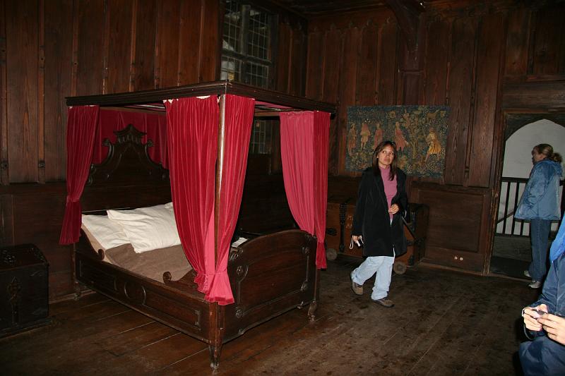 IMG_1570.jpg - Marksburg bedroom