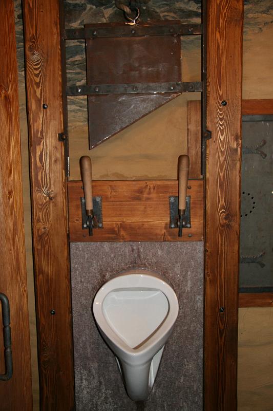 IMG_1666.jpg - Yikes!  I'm not sure I need to go anymore.