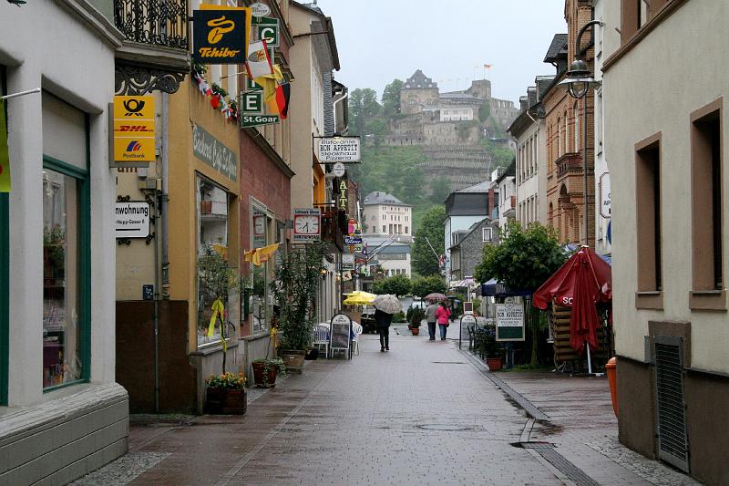 IMG_1675.jpg - Rheinfels down the street